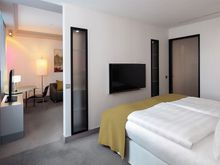 Senior Suite