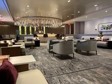 Chealsea Lounge main area and bar
