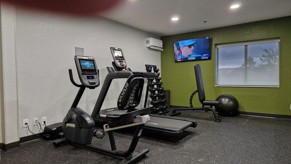 Other options for the night could have been the small fitness center, with new Precor equipment, featuring RunTV.