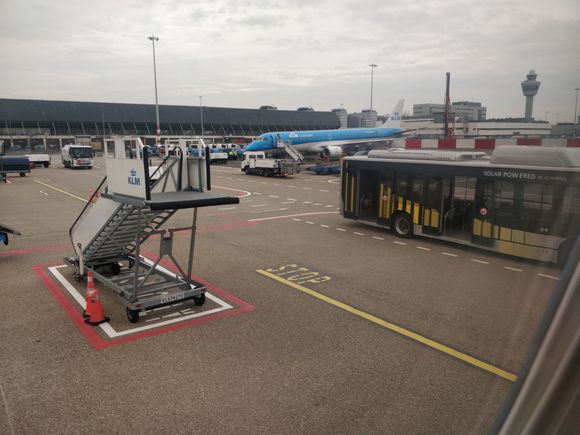 The bus is here... but not the ground staff...