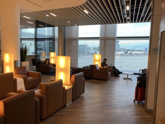 Thankfully the lounge is open and we can get some coffee and a little breakfast before our next flight. It was about 60% full. Other than the staff, only about 10% of people were wearing masks. They were mandatory in the rest of the airport; perhaps the lounge qualifies as a restaurant?