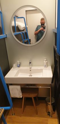 Ensuite sink