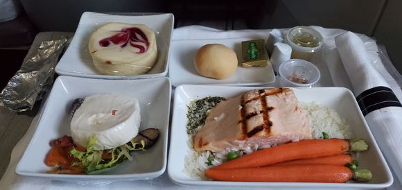 Not great but the better transcon meal to date. Not memorable by any means.