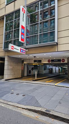 
Kent St entrance