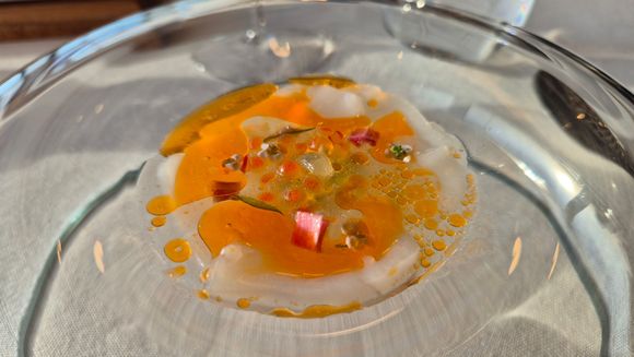 Scallop with grilled jalapeño mayonnaise. 