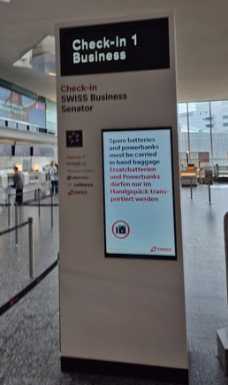 Then over to the normal checkin desks.
