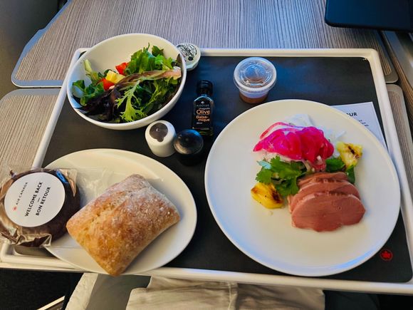 Appetizer- smoked duck, salad, bread 