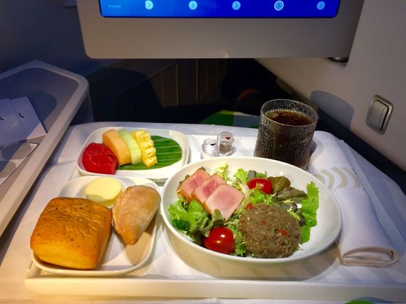 Service before landing. I think this was a positive surprise, as the menu stated tuna salad, I was expecting canned tuna. But the tuna was fresh and tasty as were the other parts of the salad. 