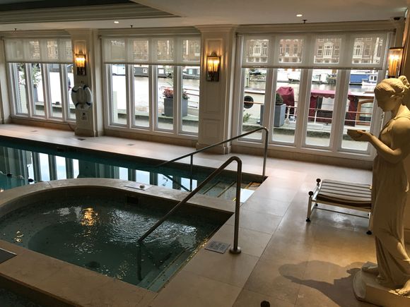 Pool and jacuzzi with riverviews