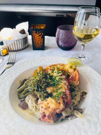 Lobster thermidor - this was very good. If I was being picky I'd say the tenderstem broccoli was overcooked, but I couldn't fault the lobster