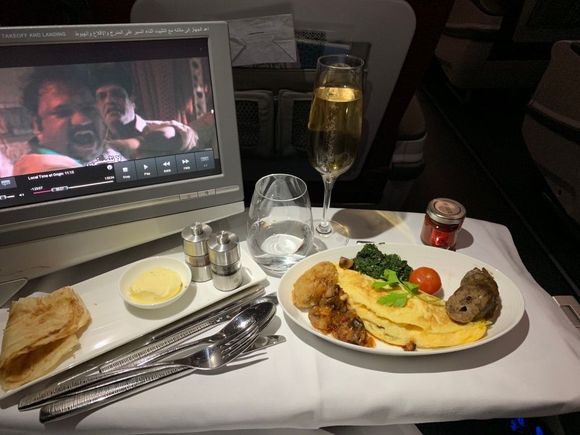 Breakfast on DOH-LAX leg