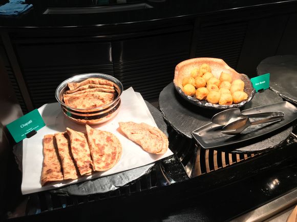 Buffet: indian bread