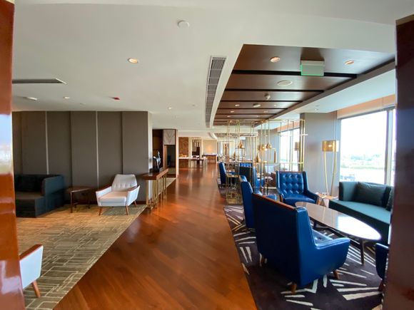Grand Club Lounge