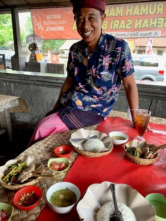 Our highly recommended driver, Suka