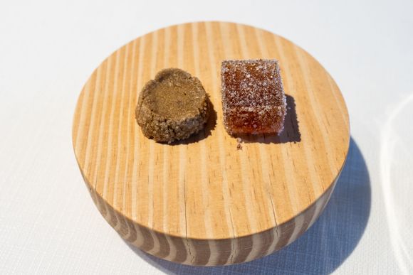 Tea biscuit, Longan Jellu