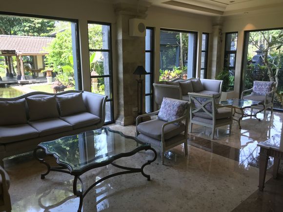Lobby seating