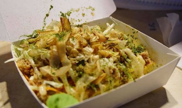 Okonomiyaki from night market in Taipei