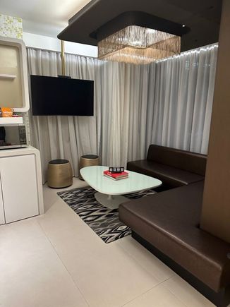 Sitting Area - Marvelous Suite