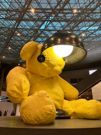 Urs Fischer Lamp/Bear