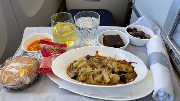 VGML. Something with leek. And a plate of olives…