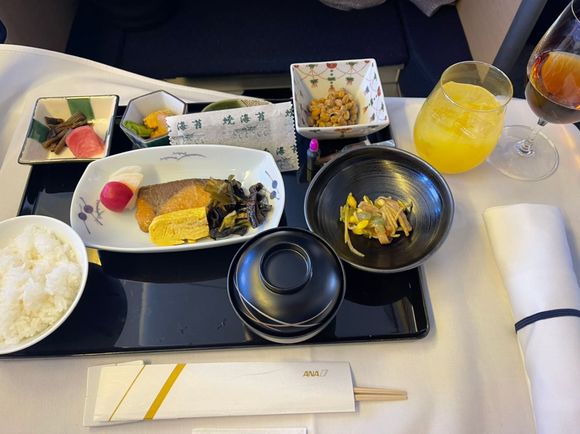 This is the full F meal.  It was J quality at best.  More like beautified Y.  Really not worth the calories.