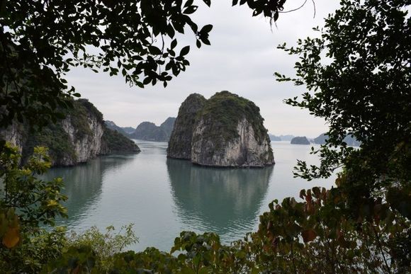 Bai Tu Long bay