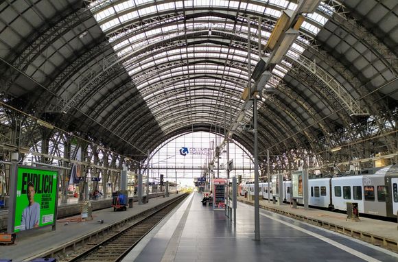 Looking down the platform in Frankfurt main station 