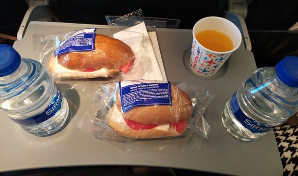 This was the sum total of inflight catering, nothing was available for purchase 