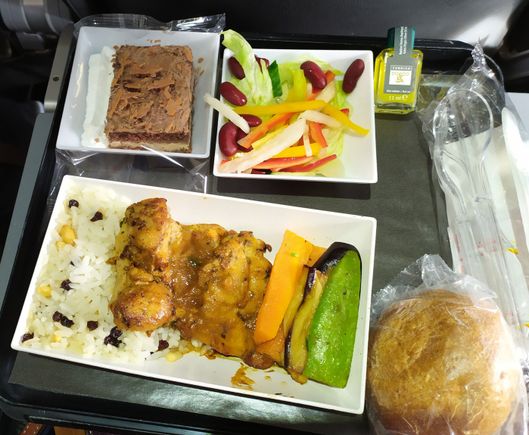 Chicken and rice menu, also available for pre-order 