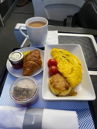 LHR to Prague, mushroom omelet which was fine but it was my third breakfast of the day so only had a wee go at it