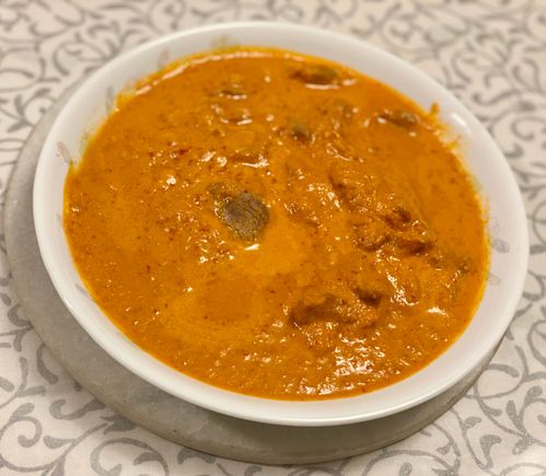 Spicy pork satay 
