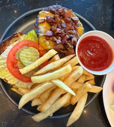 Burger & fries