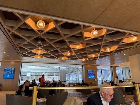 Metropolitan Lounge