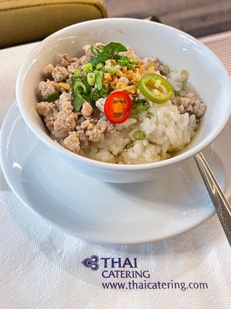 Khao tom moo - a brekkie staple in Thailand. I selected red and green chillies to stay in the Xmas theme