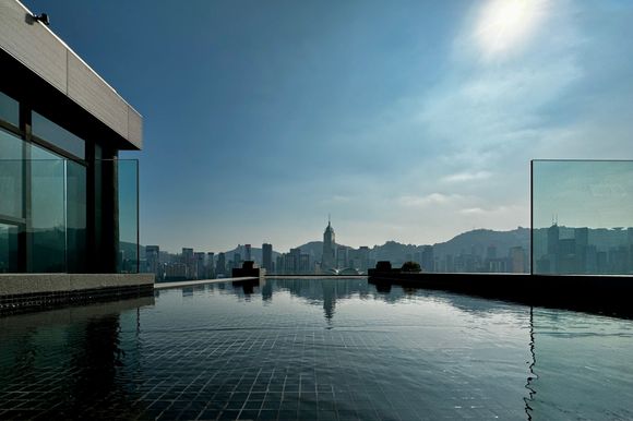 Infinity Pool Terrace