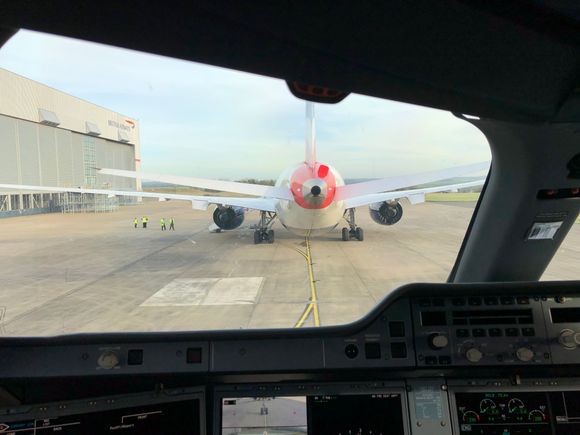 Parked up behind the 787 from Nashville