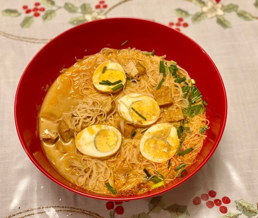 Nonya mee siam