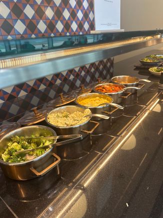 Main lounge buffet 