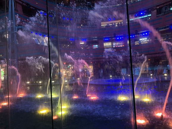 Happy hour fountain show