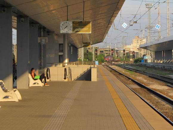 Almost deserted platform 