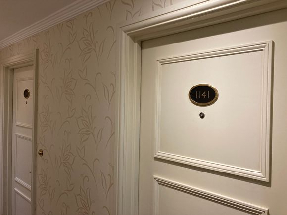 Senior suite has 2 door, 1 for the bedroom, other for the living room