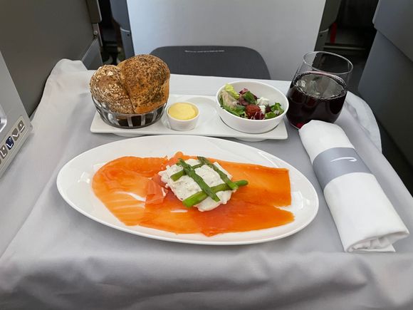 Very delicious with ample smoked salmon for a starter. 