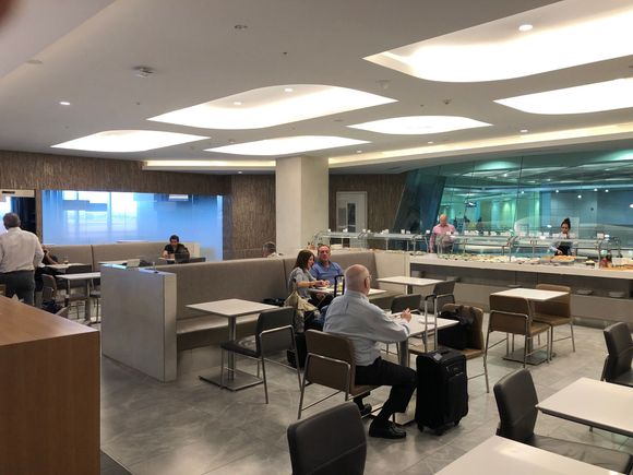 AA Flagship Lounge