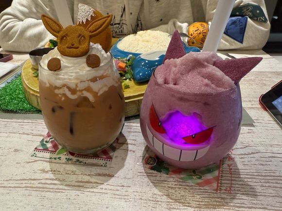 Eevee ice tea, Gengar smoothie (almost undrinkable).