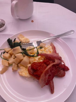Scrambled eggs with parsley, bacon, spuds, chorizo
Pretty good really
