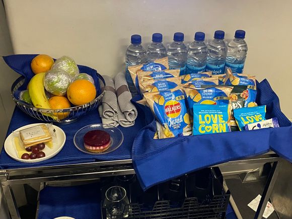 Midflight snacks