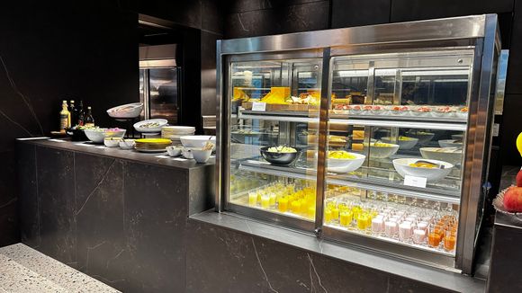 Breakfast buffet (cold meals)
