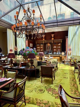 Atrium Bar
