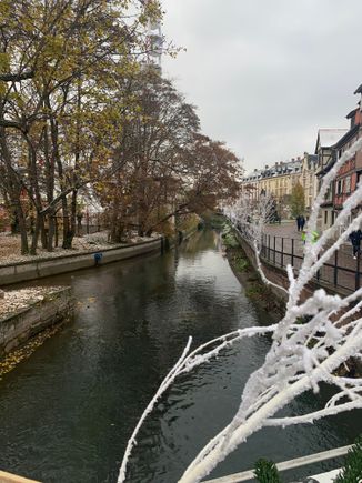 canal near the market

