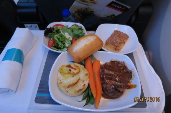 Premium Economy lunch-quite good for P/E